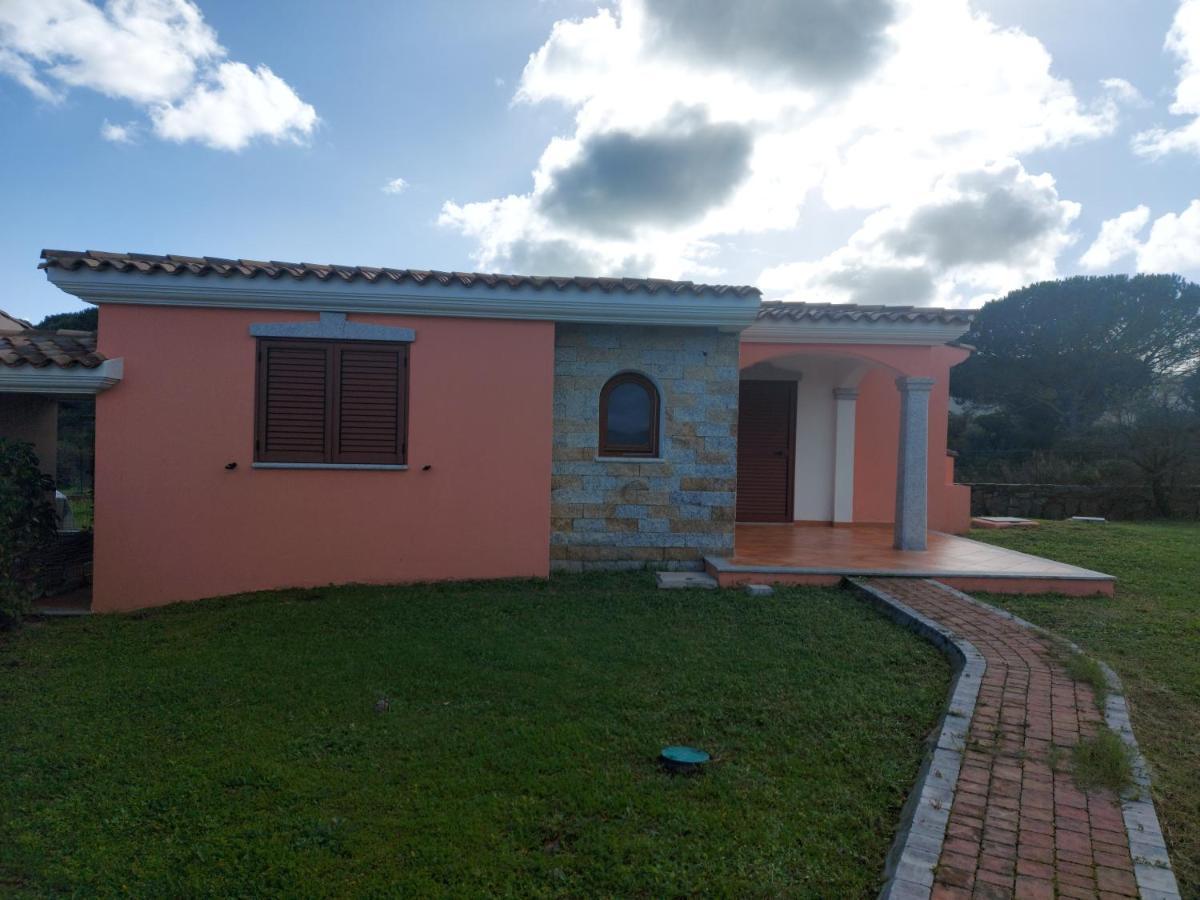 Gallura Dream Villas บูโดนี ภายนอก รูปภาพ